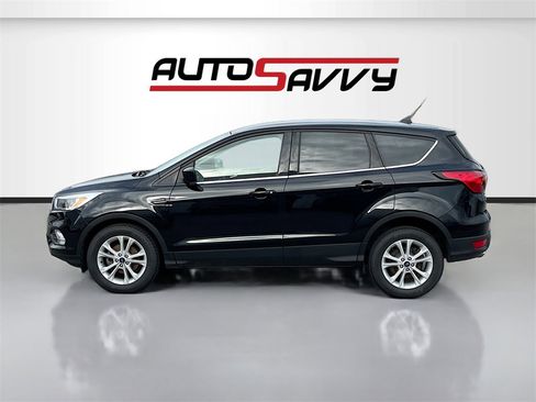 Used 2019 Ford Escape SE image 4