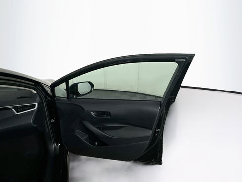 Used 2026 Toyota Corolla LE FWD image 30