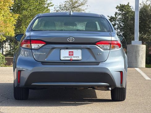 Certified 2020 Toyota Corolla LE FWD image 5