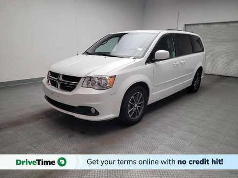 Used 2017 Dodge Grand Caravan SXT FWD image 1