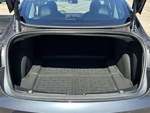 Used 2023 Tesla Model 3 Performance image 28