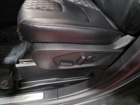 Used 2023 Ford Edge Titanium image 15