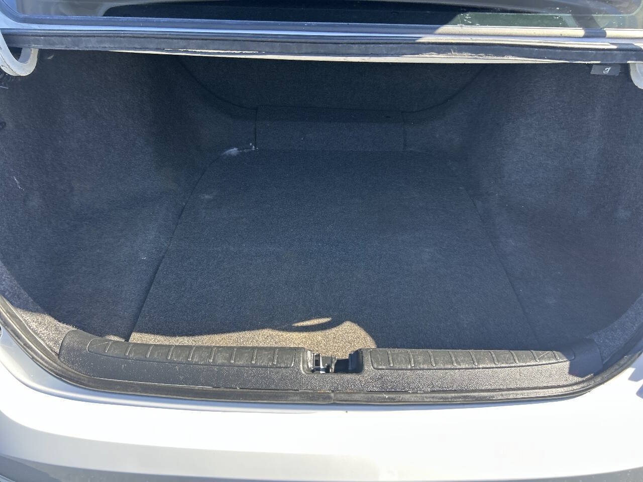 Used 2019 Honda Accord LX image 17