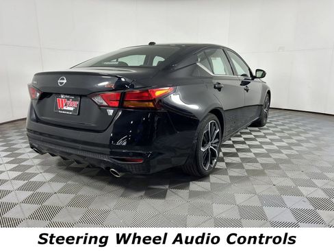 Certified 2025 Nissan Altima 2.5 SR image 5