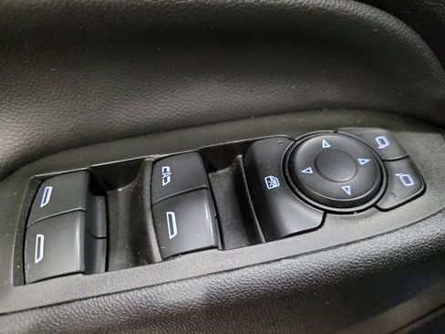 Used 2022 Chevrolet Equinox LT FWD image 27
