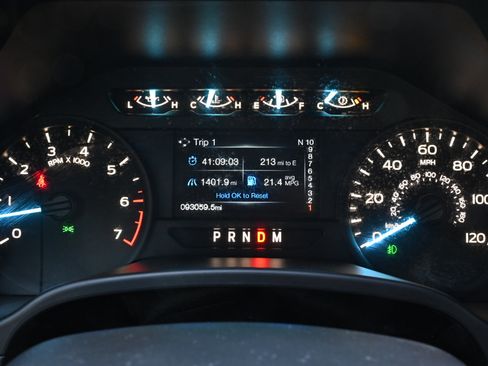 Used 2019 Ford F150 XL w/ Equipment Group 101A Mid RWD image 26