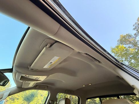 Used 2017 Chevrolet Silverado 1500 LTZ Z71 AWD/4WD image 48