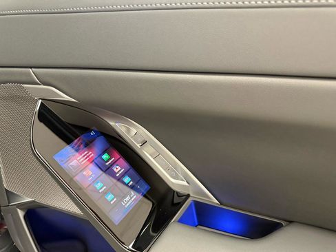 Used 2023 BMW 760i xDrive image 30