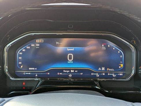 Used 2024 Chevrolet Silverado 2500 LT w/ Convenience Package image 5