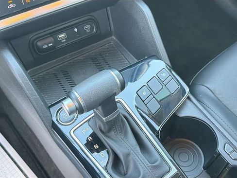 Used 2024 Kia Sportage EX image 27