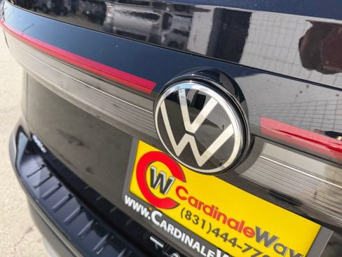 New 2026 Volkswagen Taos SEL AWD/4WD image 11