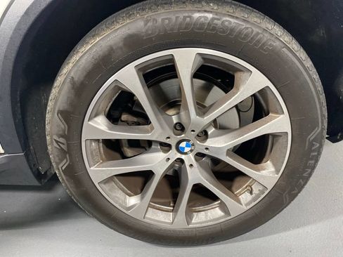 Used 2024 BMW X5 xDrive40i w/ Premium Package AWD/4WD image 8