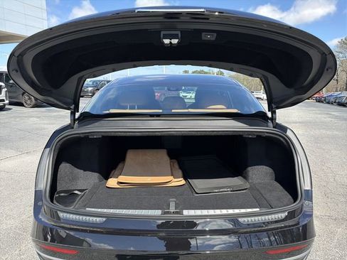 Used 2024 Lucid Air Touring image 18