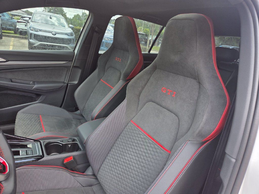 Certified 2026 Volkswagen GTI SE FWD image 11