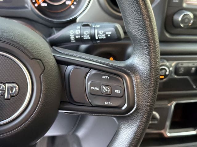 Used 2021 Jeep Wrangler Unlimited Sport AWD/4WD image 25
