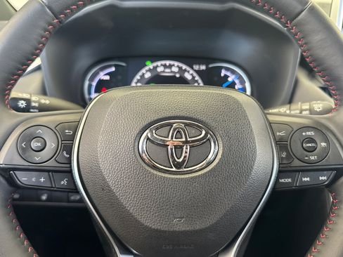 Certified 2023 Toyota RAV4 SE w/ Weather & Moonroof Package AWD/4WD image 22