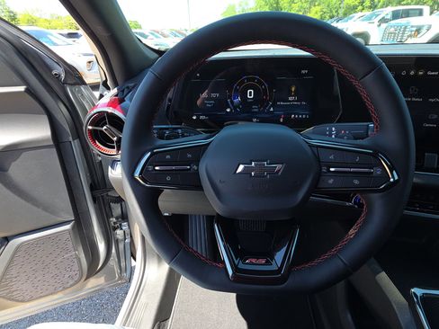 New 2026 Chevrolet Equinox RS w/ Convenience Package III FWD image 17