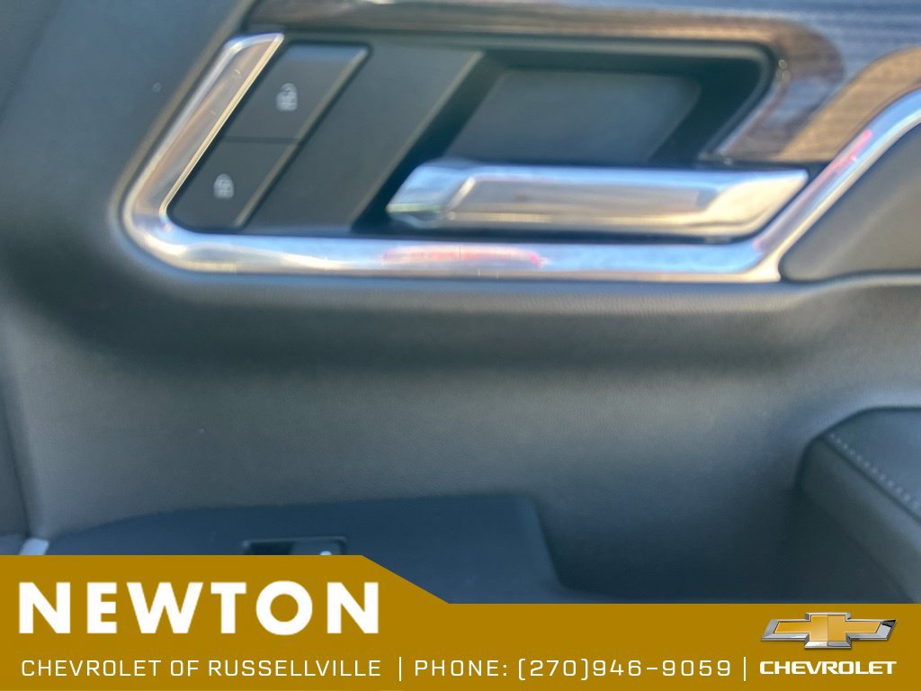 Used 2022 Chevrolet Silverado 1500 RST AWD/4WD image 24