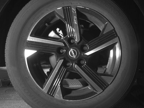 Used 2025 Nissan Sentra SV FWD image 15