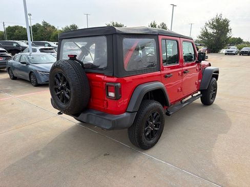 Used 2018 Jeep Wrangler Unlimited Sport AWD/4WD image 5