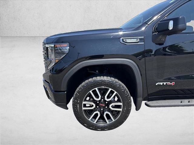 Used 2024 GMC Sierra 1500 AT4 w/ Technology Package AWD/4WD image 28