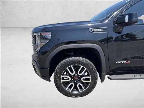 Used 2024 GMC Sierra 1500 AT4 w/ Technology Package AWD/4WD image 28