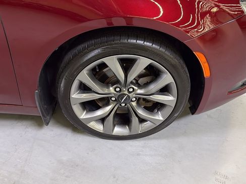 Used 2015 Chrysler 200 S w/ Comfort Group FWD image 23