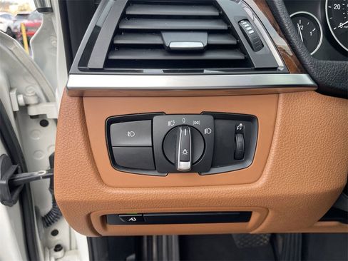 Used 2013 BMW 335i xDrive Sedan image 20