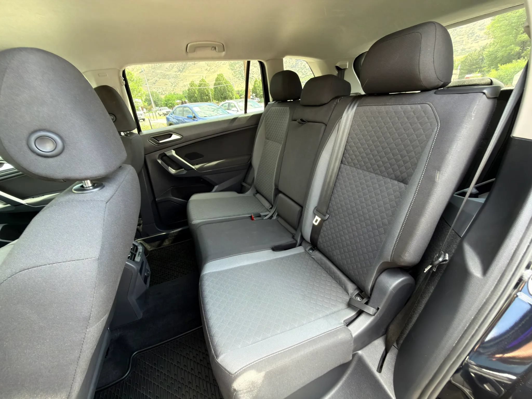 Used 2019 Volkswagen Tiguan S w/ Driver Assistance Package FWD image 17