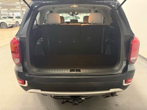 Used 2020 Hyundai Palisade SE image 22