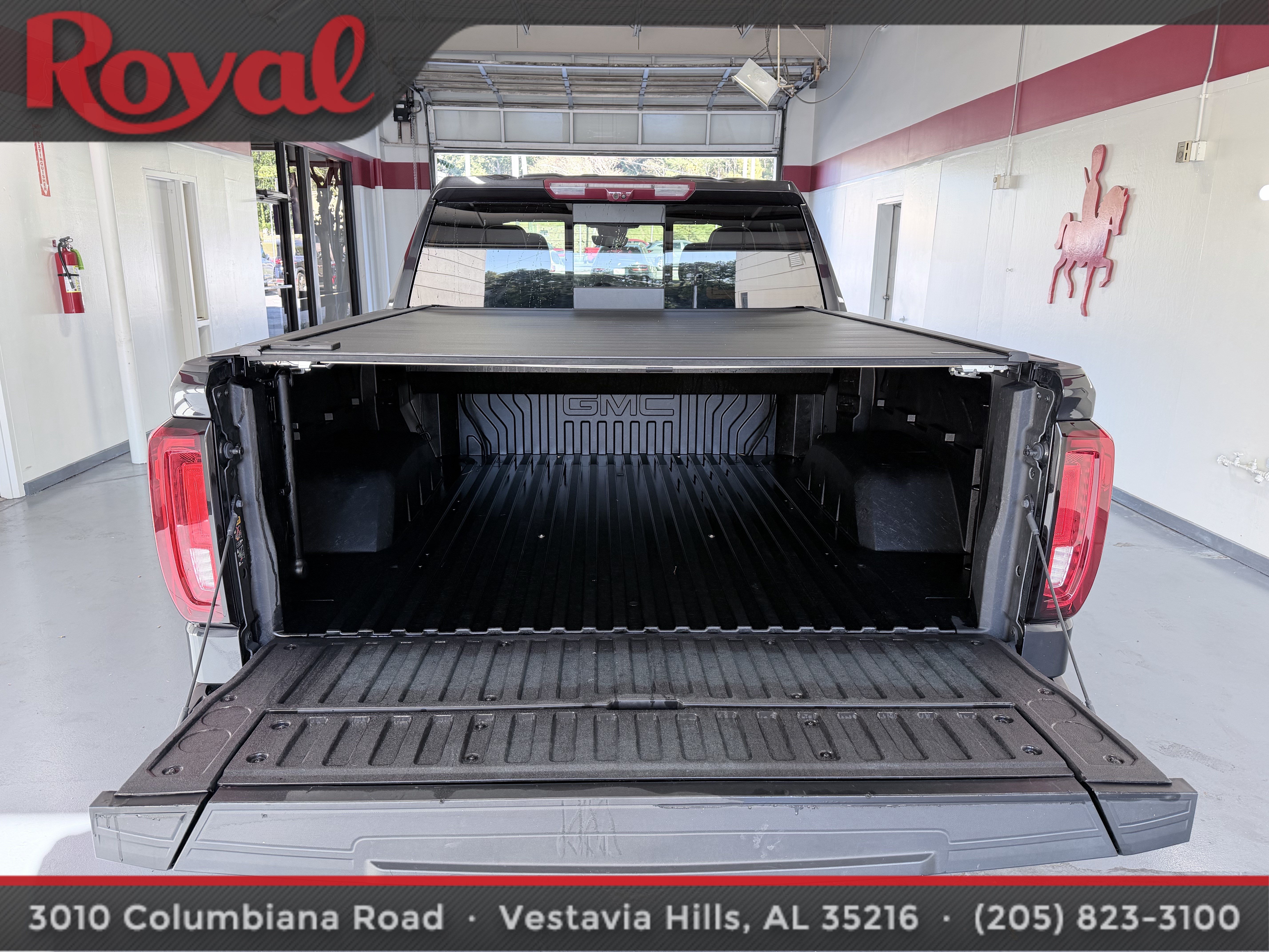Used 2024 GMC Sierra 1500 Denali Ultimate AWD/4WD image 6