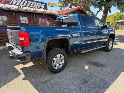 Used 2017 GMC Sierra 2500 SLT w/ All-Terrain HD Package AWD/4WD image 23