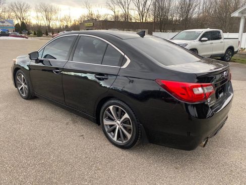 Used 2017 Subaru Legacy 2.5i Limited image 3