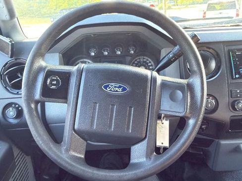 Used 2011 Ford F250 XL w/ PWR Equipment Group AWD/4WD image 29