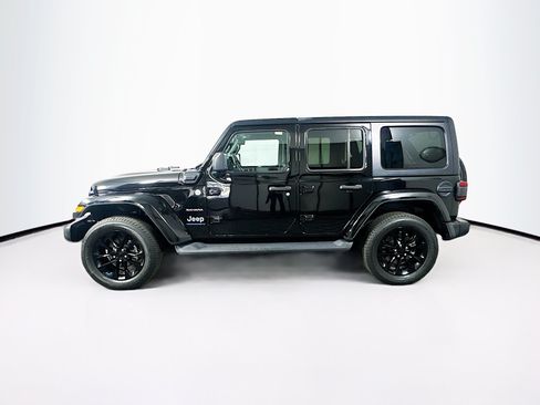 Used 2023 Jeep Wrangler Unlimited Sahara w/ Cold Weather Group AWD/4WD image 4