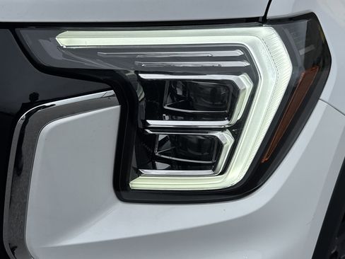 Used 2026 GMC Terrain Elevation w/ Elevation Premium Package image 6