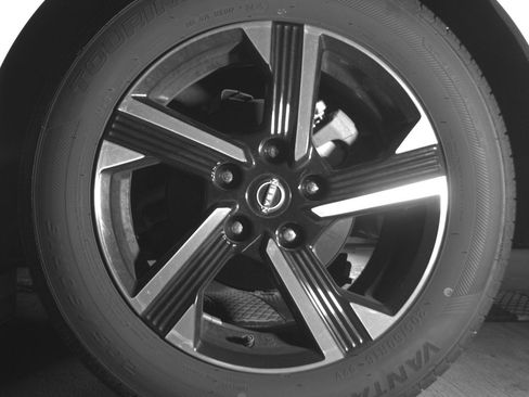 Used 2025 Nissan Sentra SV image 14