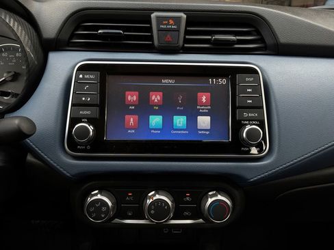 Used 2025 Nissan Versa SV FWD image 24
