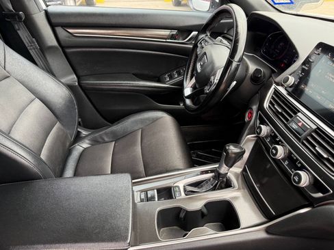 Used 2019 Honda Accord Sport image 10