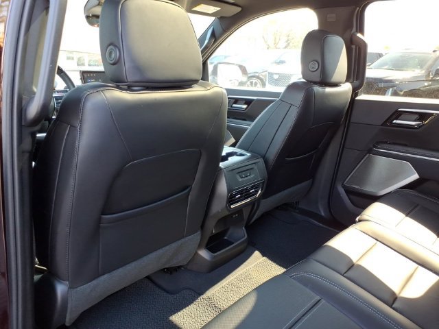 Used 2025 GMC Sierra EV Denali AWD/4WD image 16