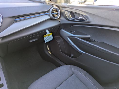 New 2026 Chevrolet Trax LS w/ LS Convenience Package image 10