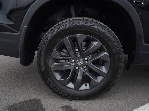 Used 2025 Honda Ridgeline Sport image 40