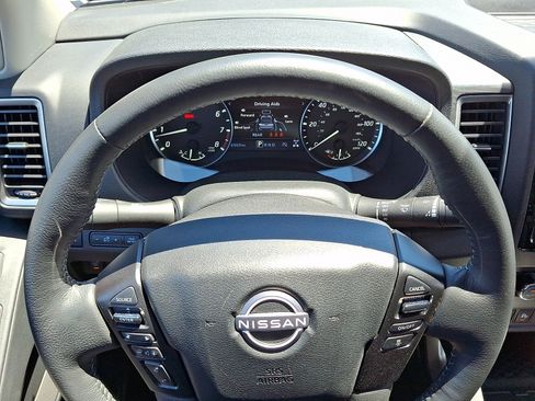 Certified 2024 Nissan Frontier SL w/ Technology Package AWD/4WD image 19