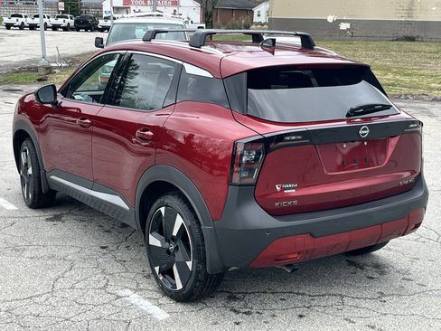 New 2026 Nissan Kicks SR w/ Cold Weather Package AWD/4WD image 5
