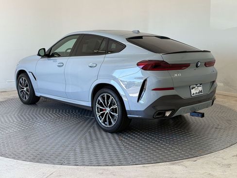 Certified 2025 BMW X6 xDrive40i w/ Premium Package AWD/4WD image 3