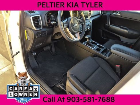 Certified 2022 Kia Sportage LX w/ LX FWD Value Edition Package image 19