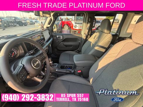 Used 2025 Jeep Wrangler Unlimited Sport AWD/4WD image 6