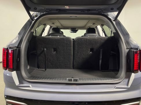 Used 2022 Kia Sorento EX w/ Panoramic Sunroof Package image 10