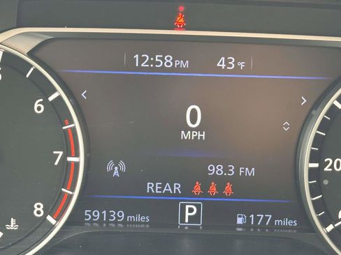 Used 2023 Nissan Altima 2.5 SR image 23