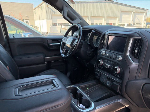 Used 2021 GMC Sierra 1500 AT4 w/ Technology Package AWD/4WD image 8